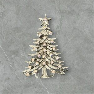 Vintage Tancer Silver Metal Christmas Tree Iridescence Rhinestone Brooch Pin